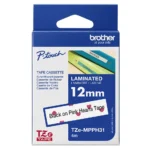 Cinta laminada Brother TZe-MPPH31 de 12mm con diseño de corazones rosas para rotuladoras P-Touch, mate y resistente, disponible en Comeros.