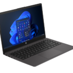HP 245 G10 14" Ryzen 5 7530U 16GB 512GB SSD — vista frontal lateral derecha
